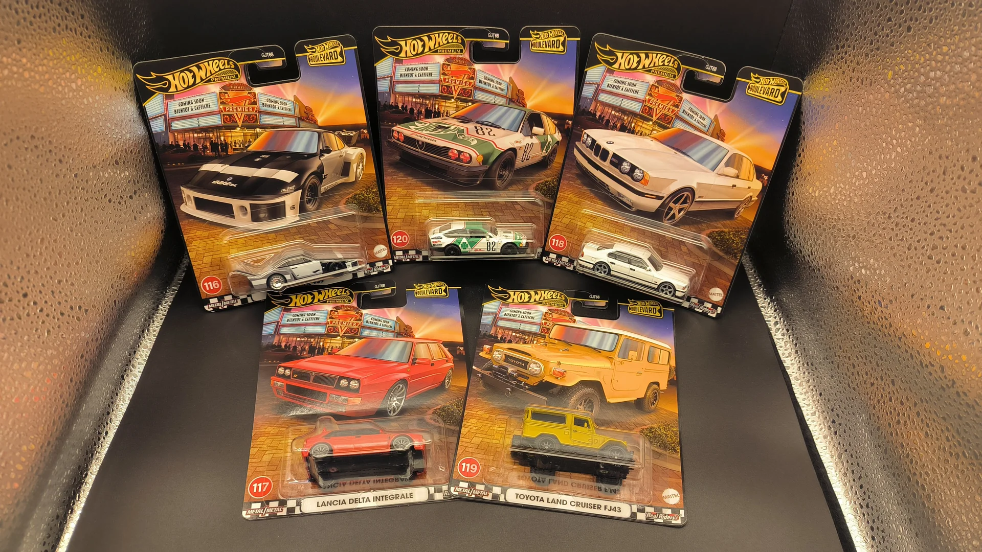 Hot Wheels Premium Boulevard 116-120