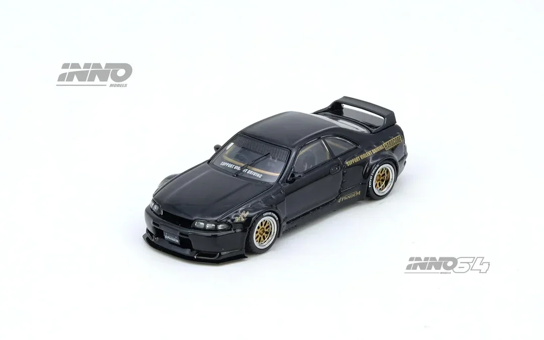 Inno Models Nissan Pandem GT-R (BCNR33) 